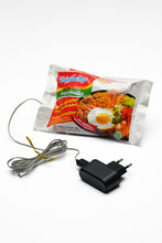 Afbeelding in Gallery-weergave laden, MIE LAMPJE
